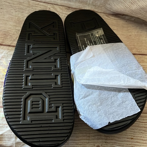 Victoria’s Secret pink iridescent sequence, black size small - Picture 3 of 6